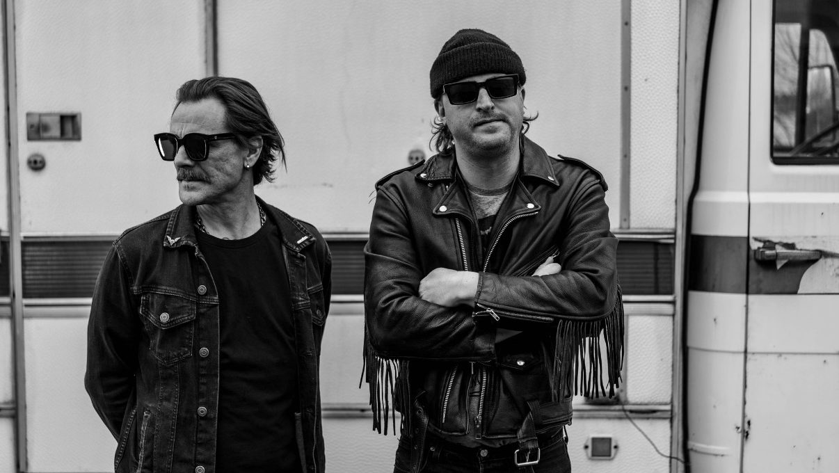 The Gristle și Handsome Dick Manitoba lansează o versiune pentru „Kick Out the Jams”