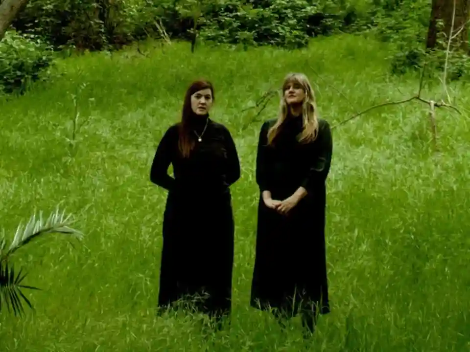 Julianna Barwick și Mary Lattimore lansează coloana sonoră Threshold
