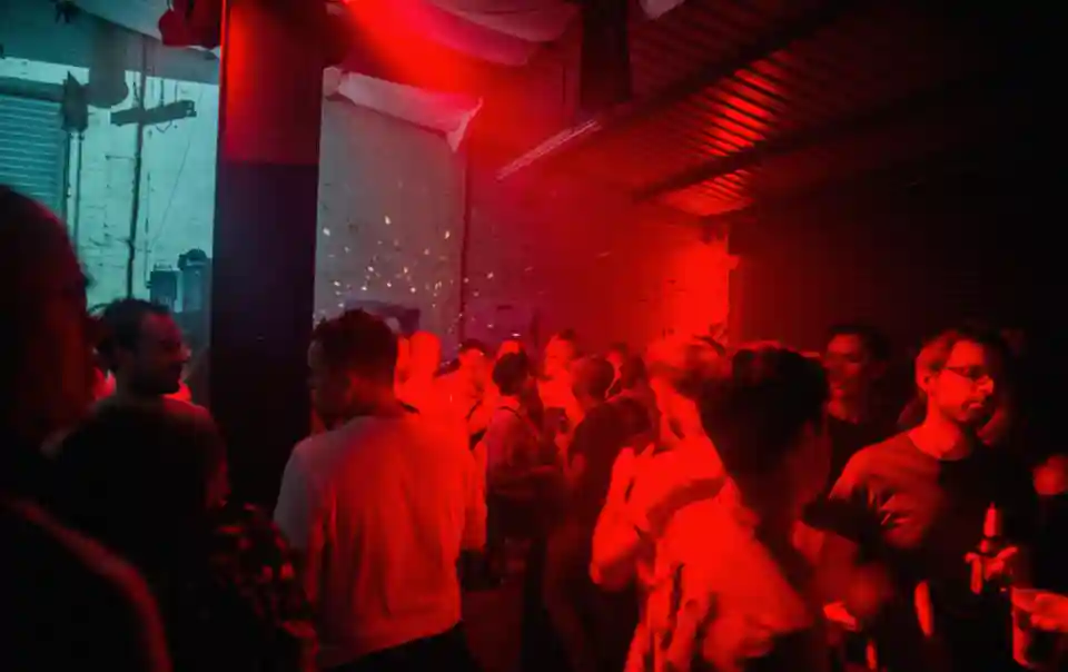 The White Hotel anunță programul final de toamnă înainte de închidere