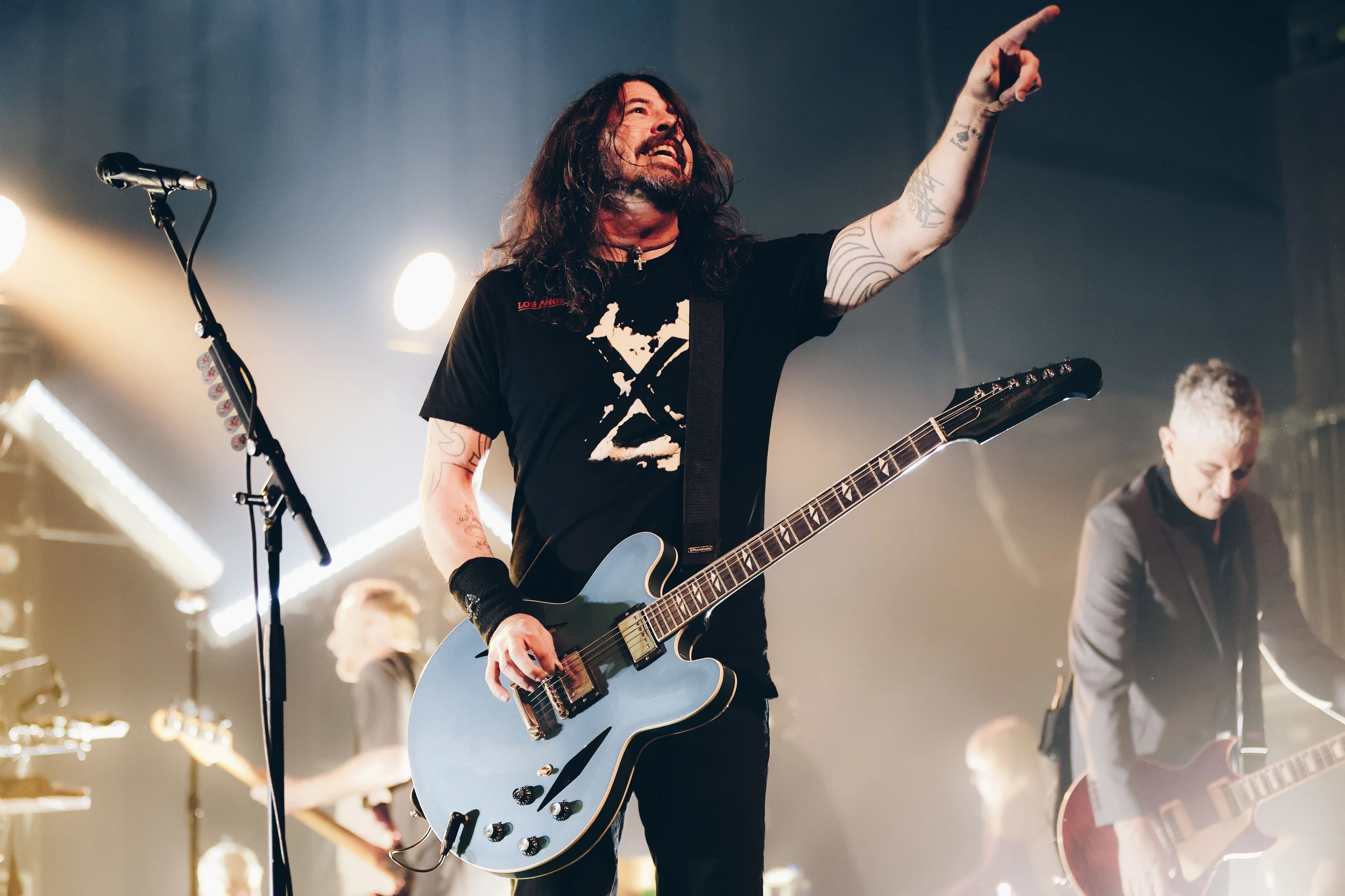 Cele mai interpretate 11 cover-uri în concertele Foo Fighters