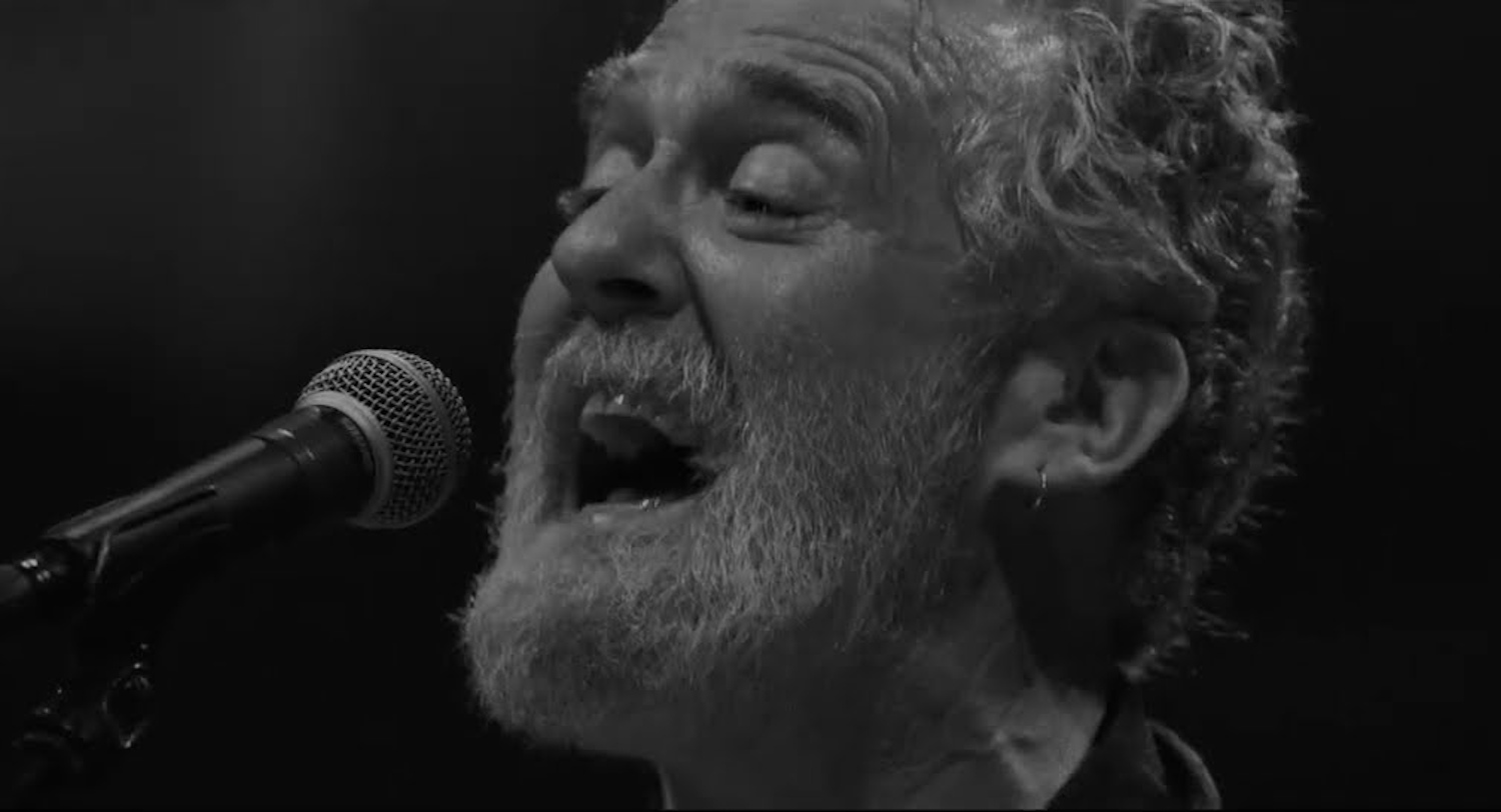 Organizatorii Best of Blues and Rock nu îl vor înlocui pe Glen Hansard în line-up