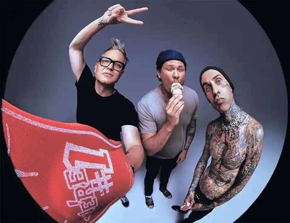 Topul pieselor Blink-182 realizat de Paste Magazine
