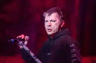 Bruce Dickinson a cântat din backstage la concertul Iron Maiden de la Quito
