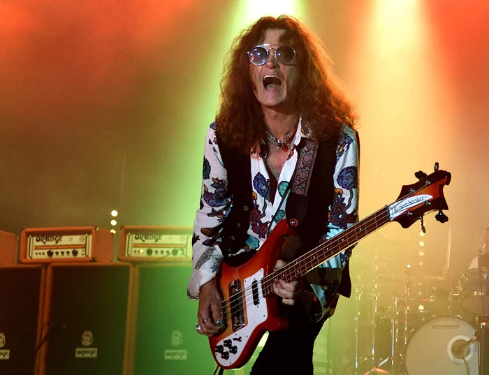 Glenn Hughes a suferit o intervenție chirurgicală pe cord de 10 ore