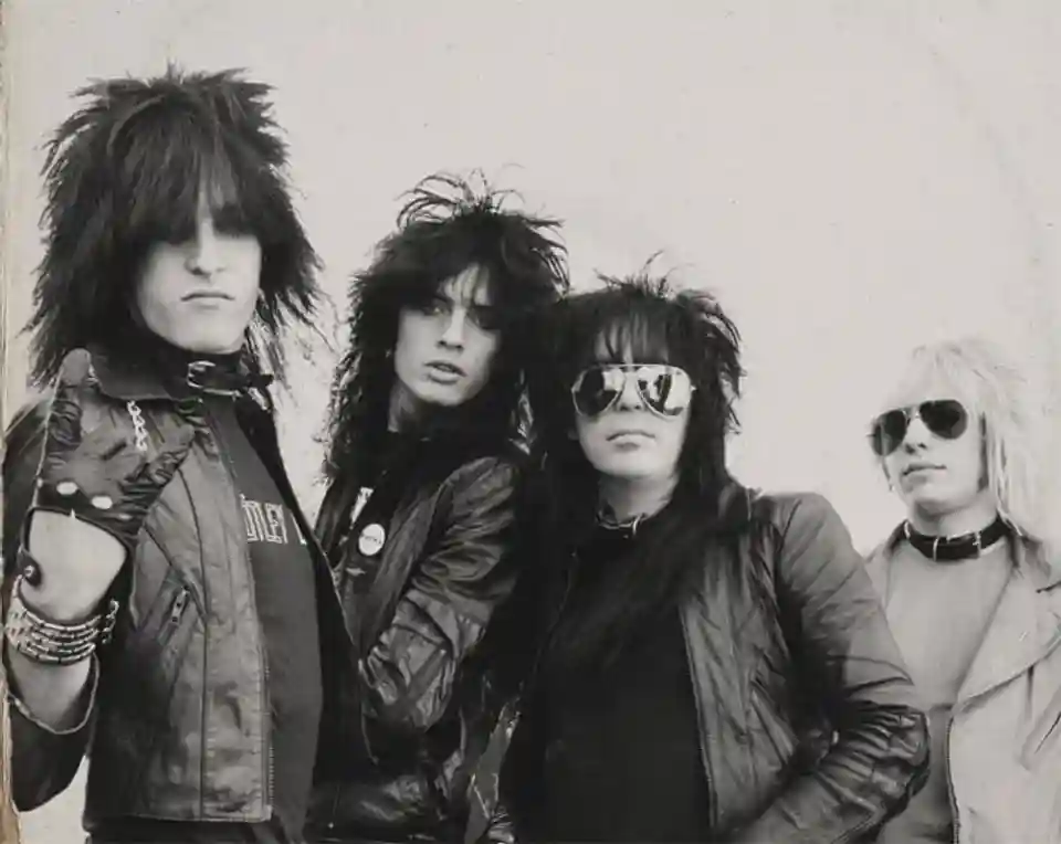 Mötley Crüe, Faster Pussycat și Nasty Passion: tradiția rockului de pe Sunset Strip
