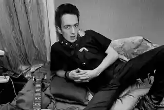 Joe Strummer și perioada The 101’ers, documentate într-o nouă colecție