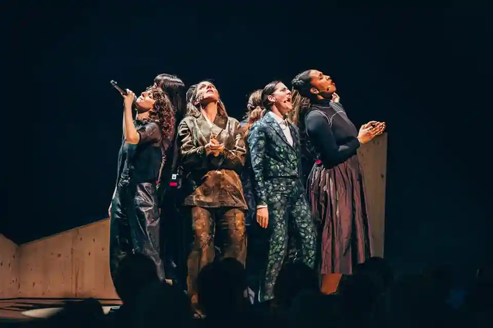 Proiectul a cappella B O D I E S lansează albumul „The Dream”