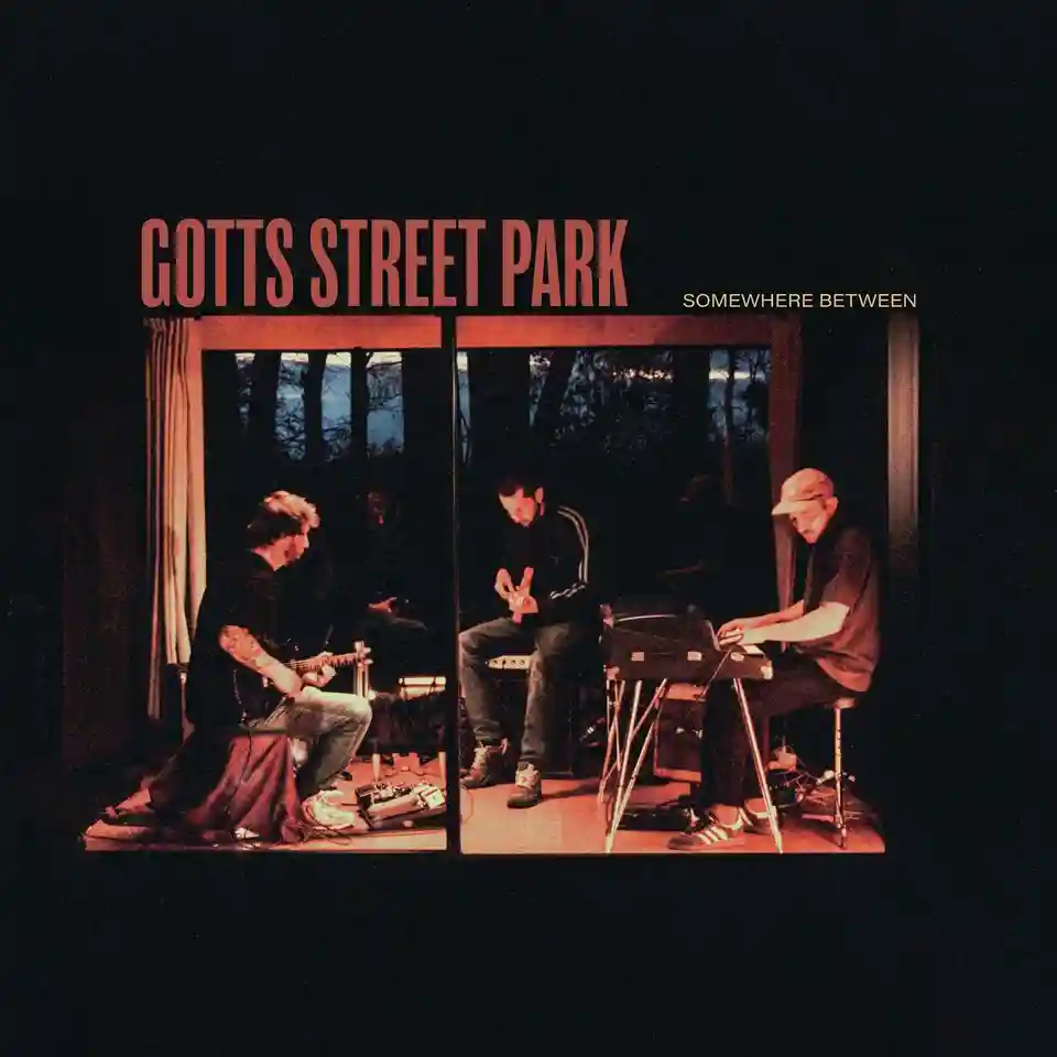 Gotts Street Park lansează albumul „Somewhere Between” și anunță un turneu în Marea Britanie