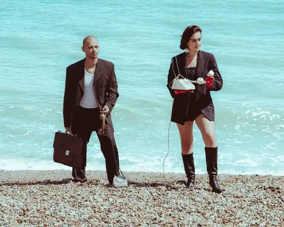 Rora And The Untamed lansează albumul de debut „Do You Like Me Now?”