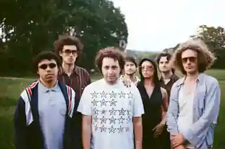PARADE lansează noul single „Stick Up Kid”