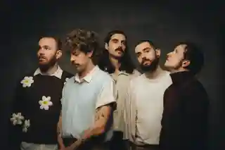 Trupa FUET! lansează noul single „It’s All A Show”