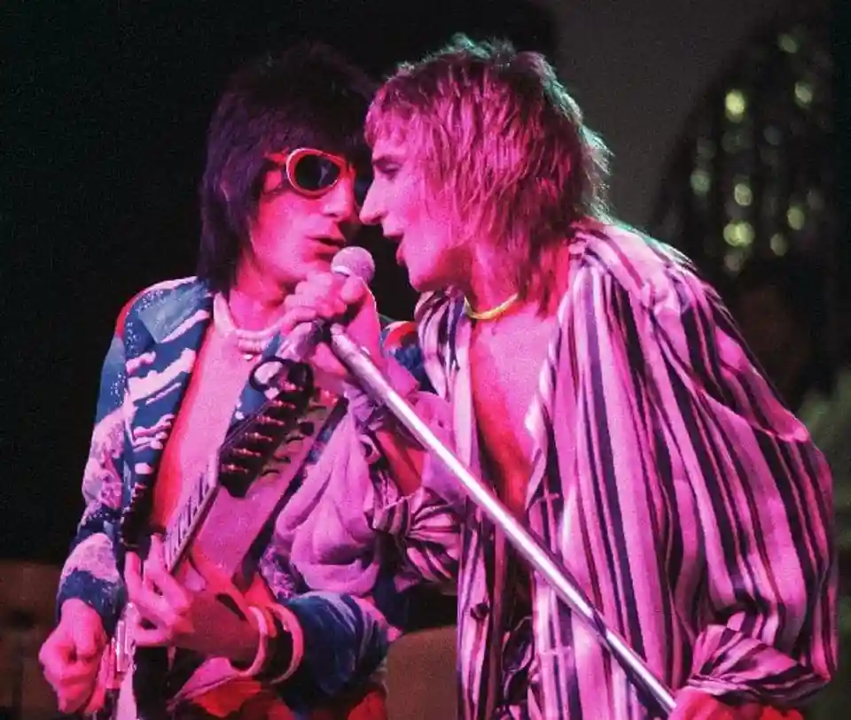 Top 10 piese rock ale lui Rod Stewart din anii '70