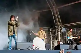 Istoricul și discografia trupei Echo & the Bunnymen