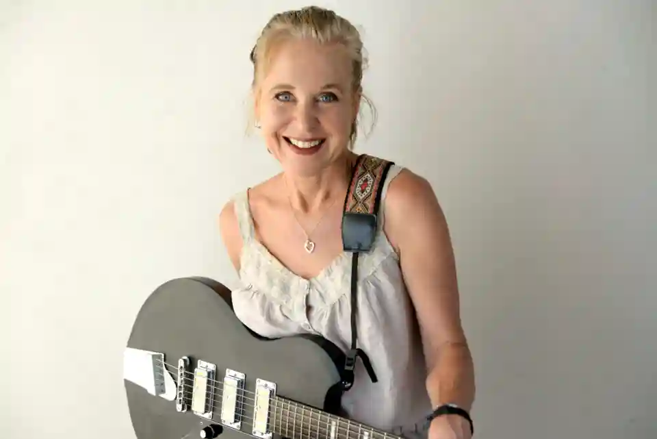 Kristin Hersh a susținut un concert intim la De Spil