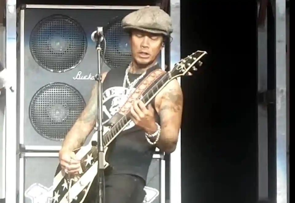 Stevie D. (Buckcherry) despre experiența sa de peste 20 de ani în trupă