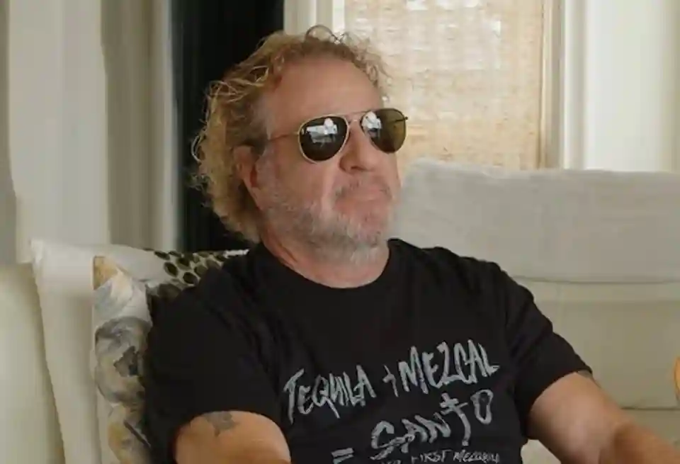 Sammy Hagar își amintește de prima interacțiune cu trupa AC/DC