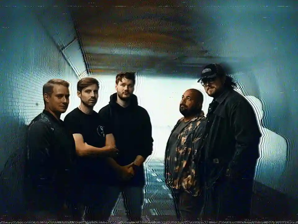 Brightshade lansează materialul discografic Modern Horrors