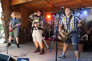Fotoreportaj de la festivalul Dead Shall Rise 2026
