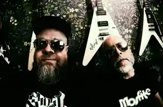HÄ/DA a lansat albumul de debut „Electric Knights of Eternal Rock Fury”
