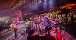Spafford anunță datele unui turneu pentru februarie 2027