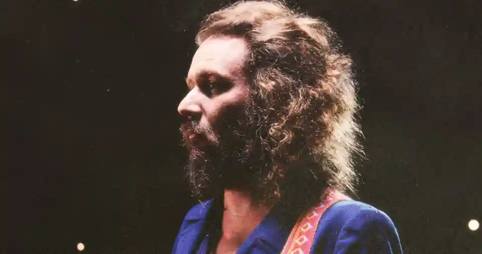 Jim James, solistul My Morning Jacket, anunță publicarea memoriilor „One Wonders”