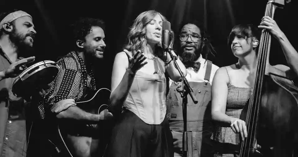 Lake Street Dive anunță turneul pentru noul album „What About Flamingos?”