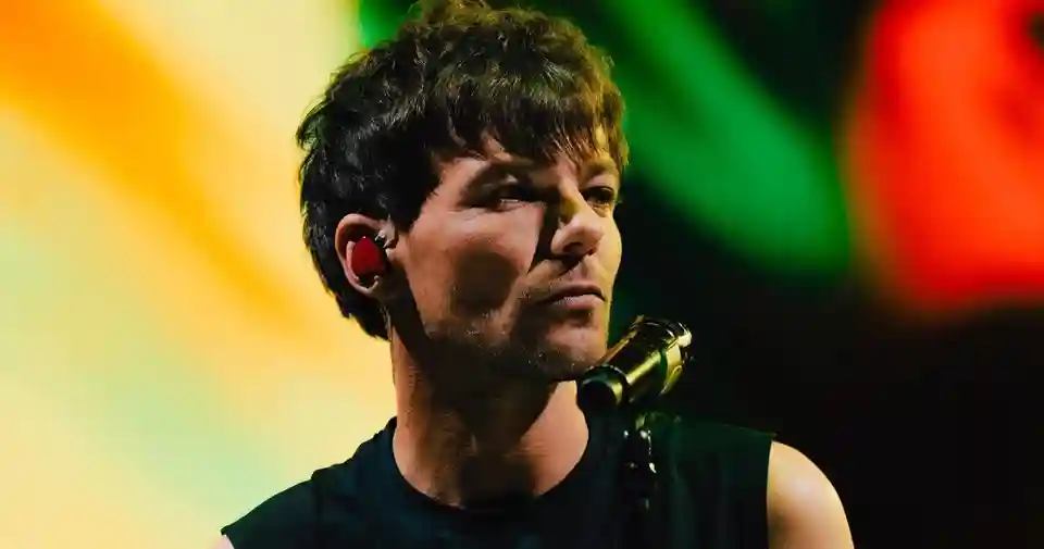 Louis Tomlinson a interpretat piesa „My Hero” de la Foo Fighters în Osaka