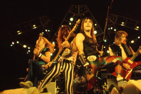 Documentarul Iron Maiden „Burning Ambition“ va fi disponibil pe Blu-ray și 4K