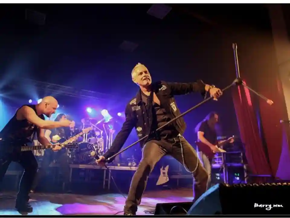 Varego lansează noul single „Sierra Nevada”