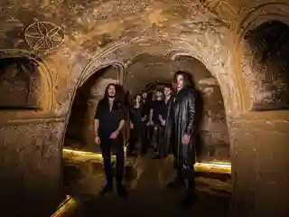 Intersidera lansează noul single „Lapse”