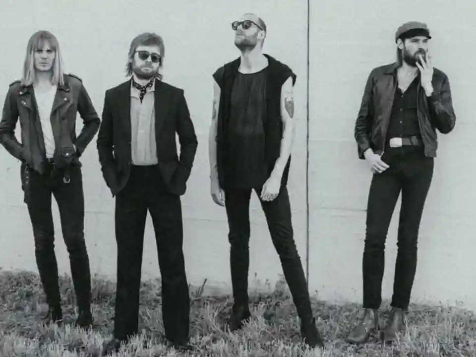 Ultima Missa lansează albumul de debut prin casa de discuri Inch Productions