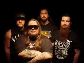 Noutăți discografice: Saxon, Steven Wilson, Mother Augusta și Cruel Bomb