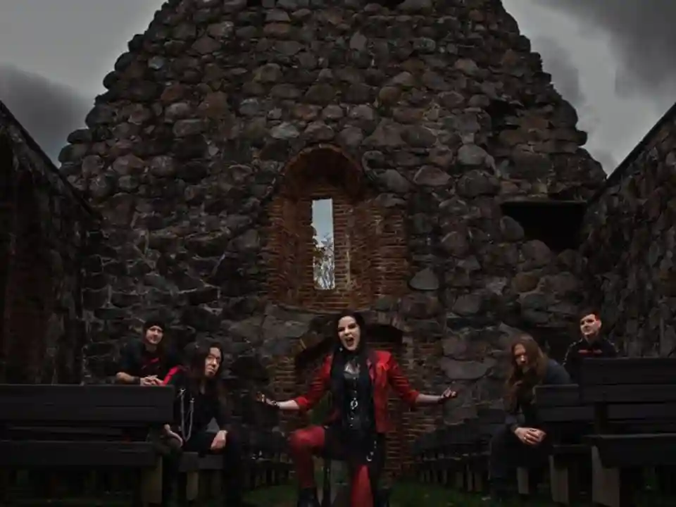 Crimson Day lansează single-ul „War Machine”