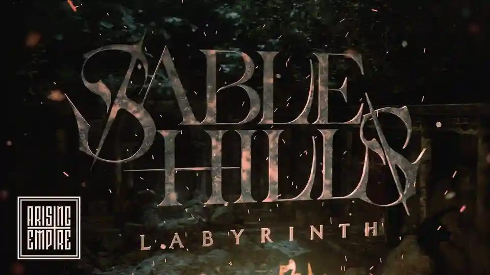 Sable Hills lansează single-ul Labyrinth