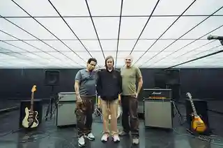 Quicksand lansează albumul „Bring On The Psychics” și discută despre parcursul trupei
