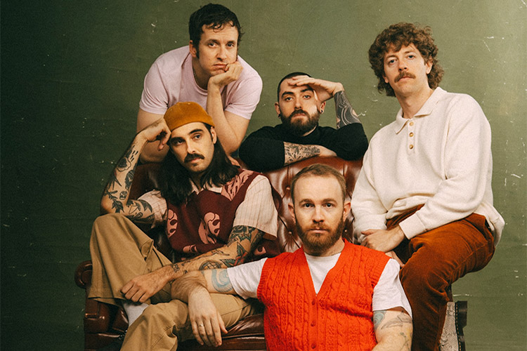 Trupa FUET! lansează noul single „It’s All A Show” și un videoclip aferent