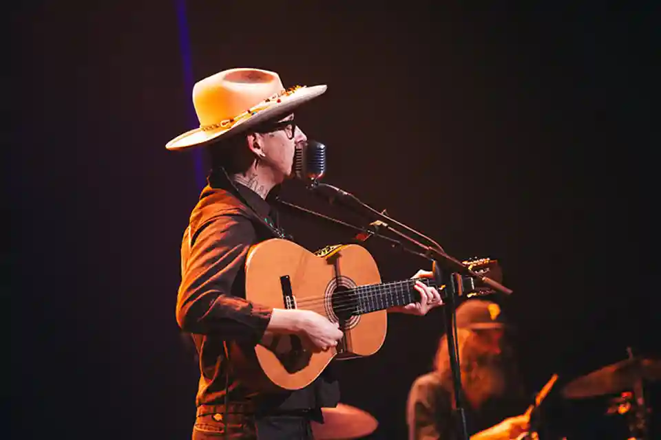 Micah P. Hinson a susținut un concert la Teatrul Colón