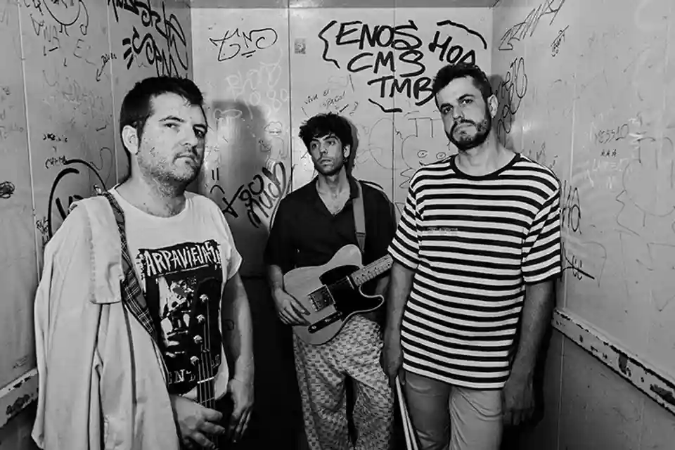 Trupa Montflorit lansează noul single „Caiguda lliure” și anunță un concert