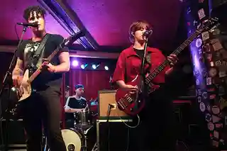 Muñeca Rusa și Tigre & Diamante au concertat la sala Mardi Gras din A Coruña