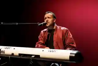Interviu cu Danger Dan despre noul său album de pian și semnificația încrederii