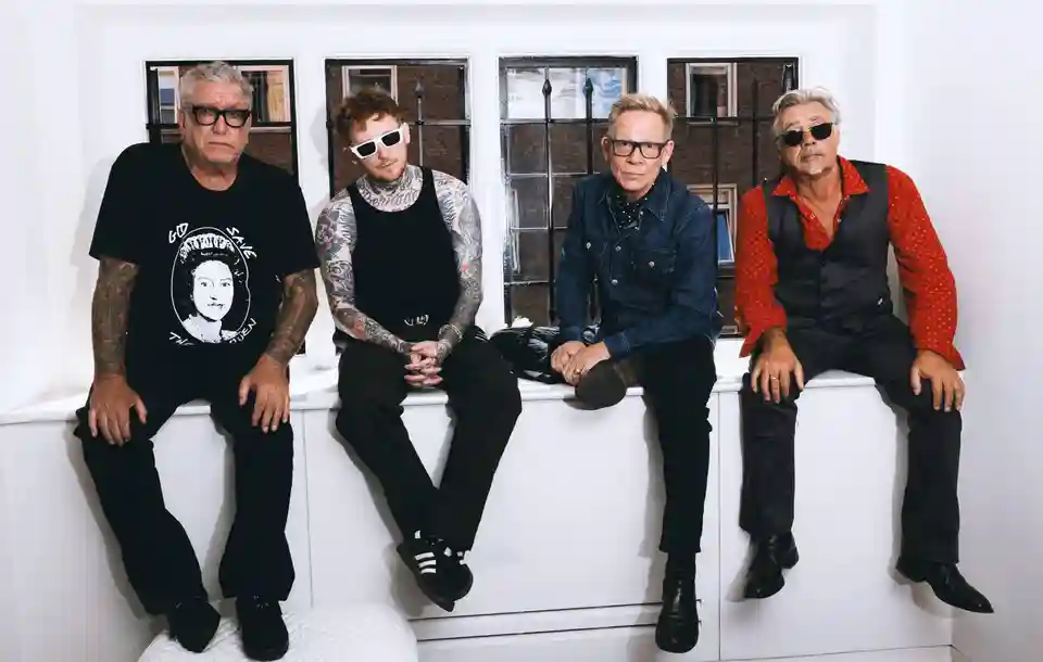 Sex Pistols și Frank Carter anunță date noi pentru turneul aniversar „50 Years Of Punk”