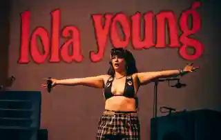 Reading 2026: Lola Young a fost confirmată pentru un set secret surpriză