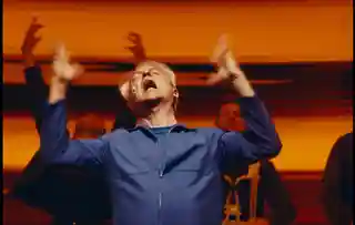 Turneul mondial al lui David Byrne devine un film de concert pe 70mm