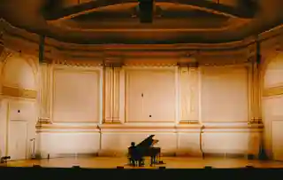 Recenzie film: Cameron Winter At Carnegie Hall, un portret intim al artistului