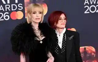 Kelly Osbourne se distanțează de opiniile politice ale mamei sale, Sharon Osbourne