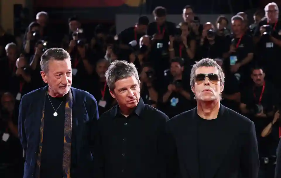 Steven Knight vorbește despre reconcilierea fraților Gallagher în documentarul Oasis