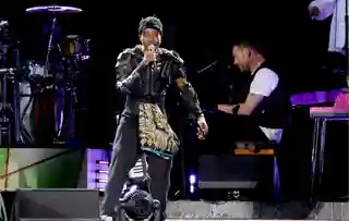 Peven Everett a revenit pe scenă alături de Gorillaz