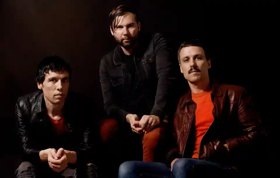The Cribs anunță un concert aniversar pentru albumul „Men’s Needs, Women’s Needs, Whatever”