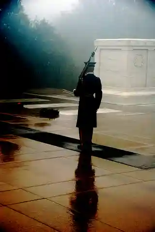 Analiză: Semnificația Memorial Day în cultura rock și metal