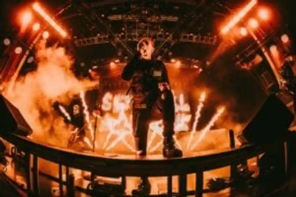 Informații despre activitatea trupei Motionless In White